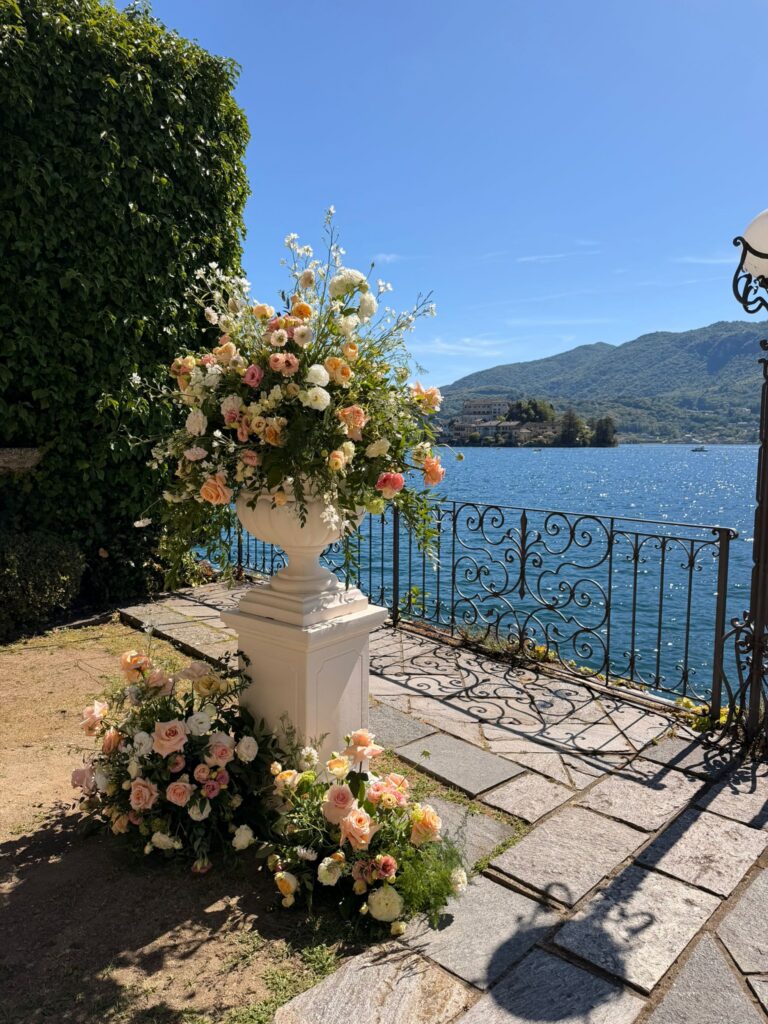 Allestimento floreale matrimonio Hotel San Rocco Lago d'Orta